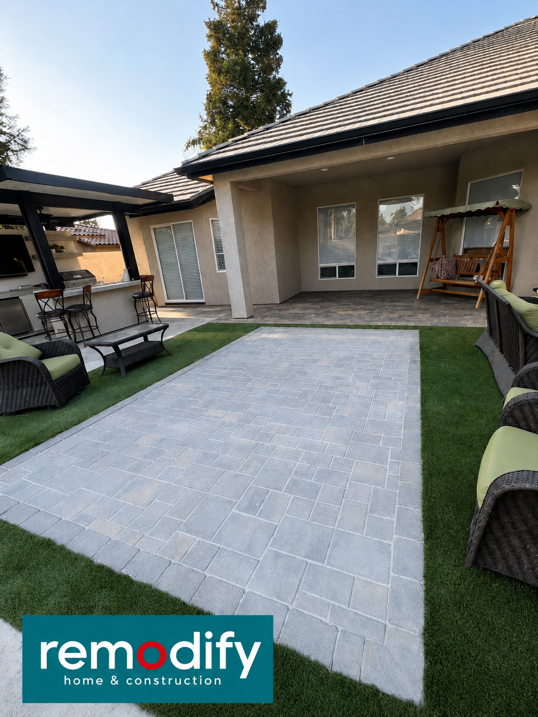 Paver Patio & Lawn